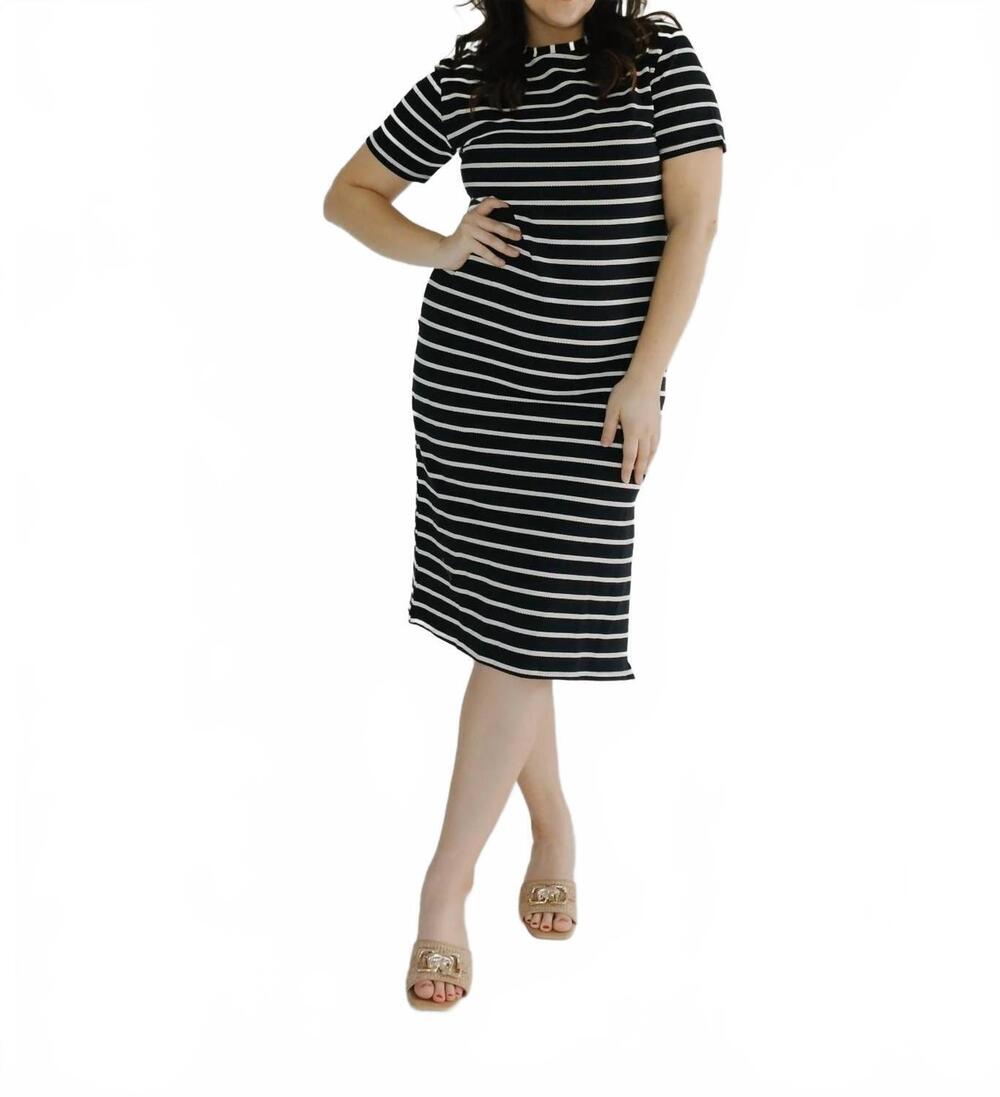 NEW MIKAROSE crew neckline midi dress in black